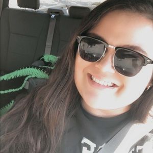 Meet your Posher, Paige